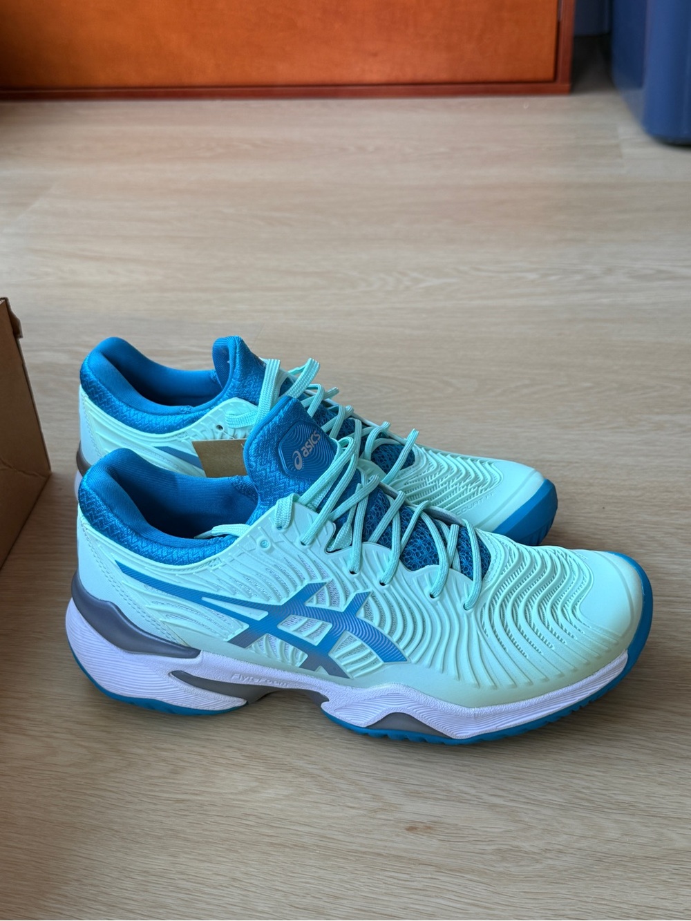 ASICS Women's Court FF Tennis Athletic Shoes - Picture 2 of 4